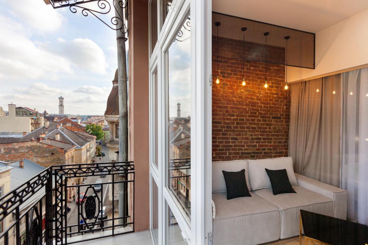 Leogrand Apartments On Khmelnytskoho 11 リヴィウ エクステリア 写真