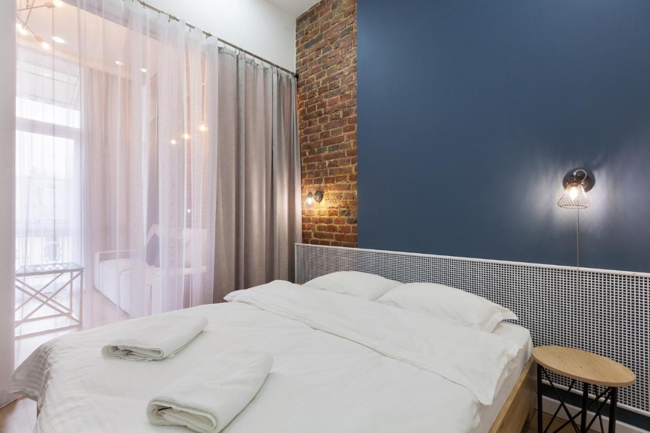 Leogrand Apartments On Khmelnytskoho 11 リヴィウ エクステリア 写真